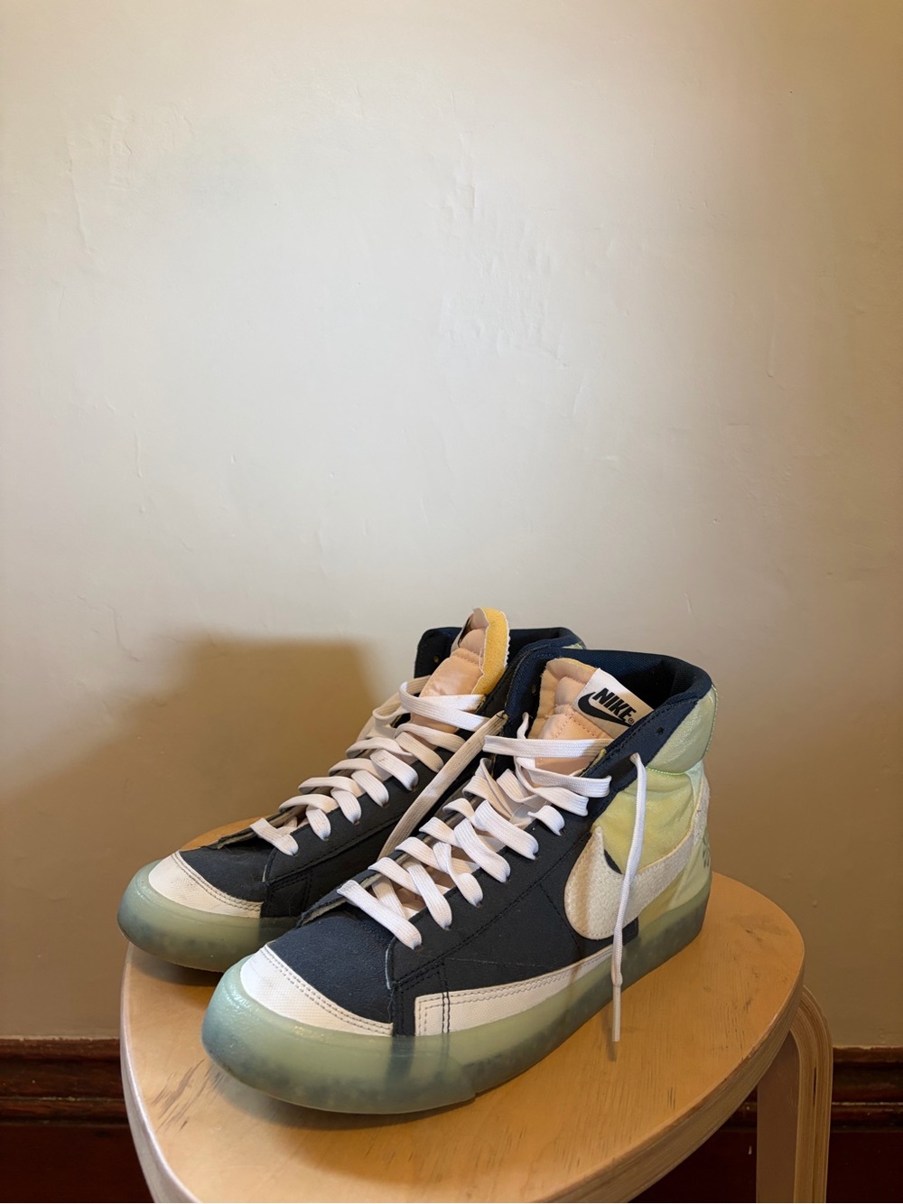 Nike Womens High-Top Sneaker